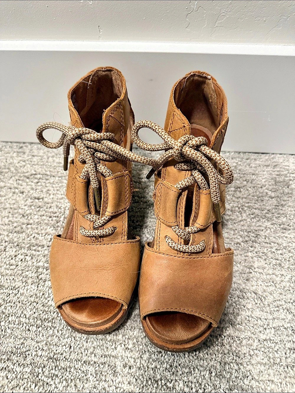 Sorel Joan of Arctic Wedge II Lace Leather Wedge Sandals Brown US 6.5